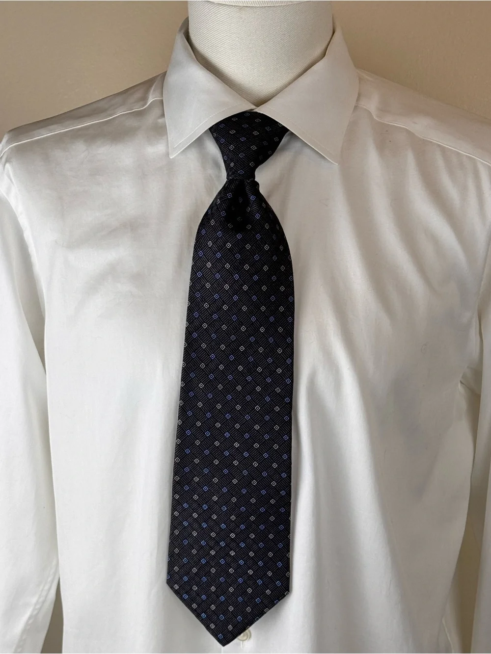 RBM Collection Men's Necktie Classic Black Geometric Silk Tie with Blue Accents